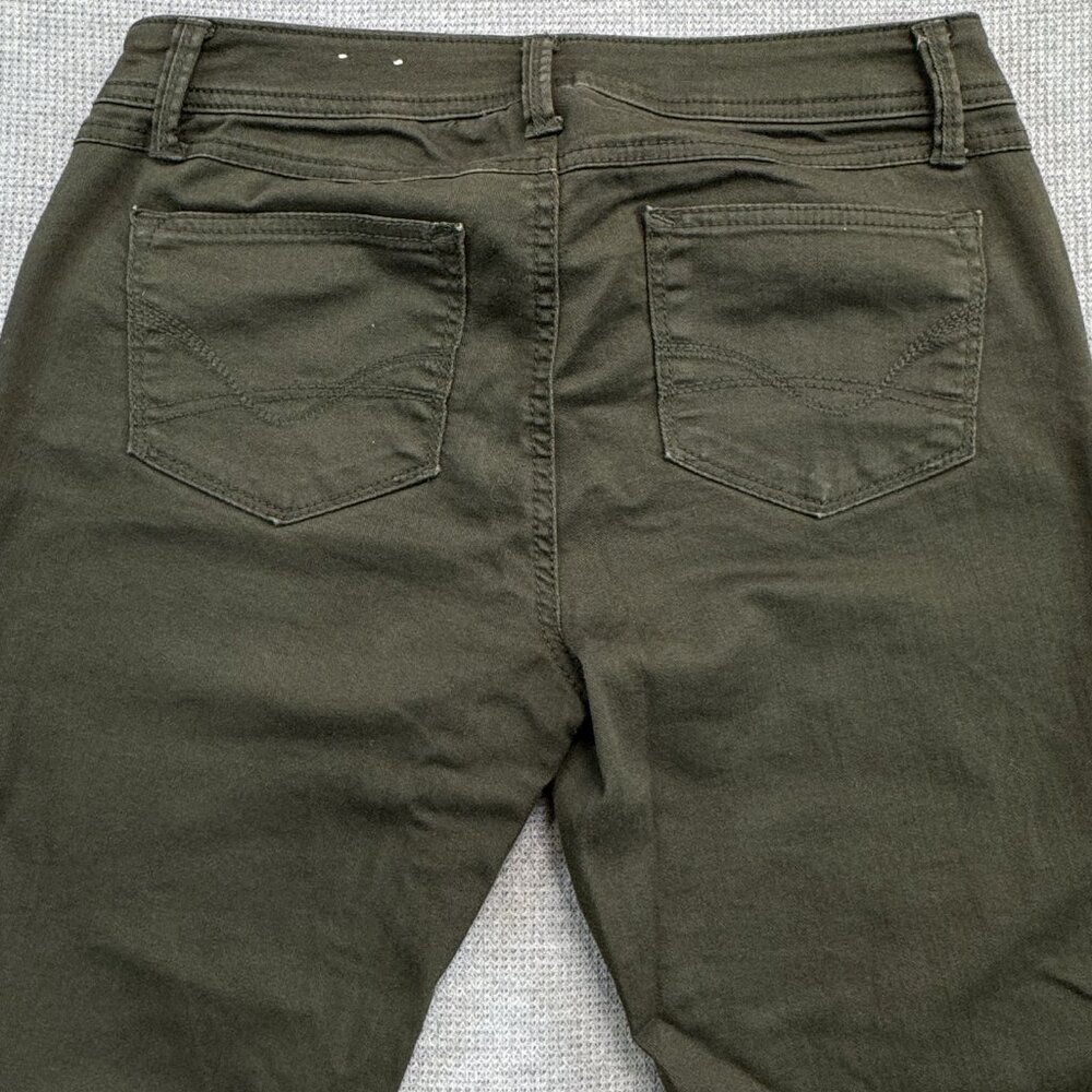 W62 Womens Size 4P Green Signature Fit Skinny Jeans Mid Rise 5 Pockets Petite - Picture 4 of 12